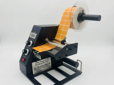Automatický stroj na odizolování štítků 1150D - Automatický dávkovač pásky