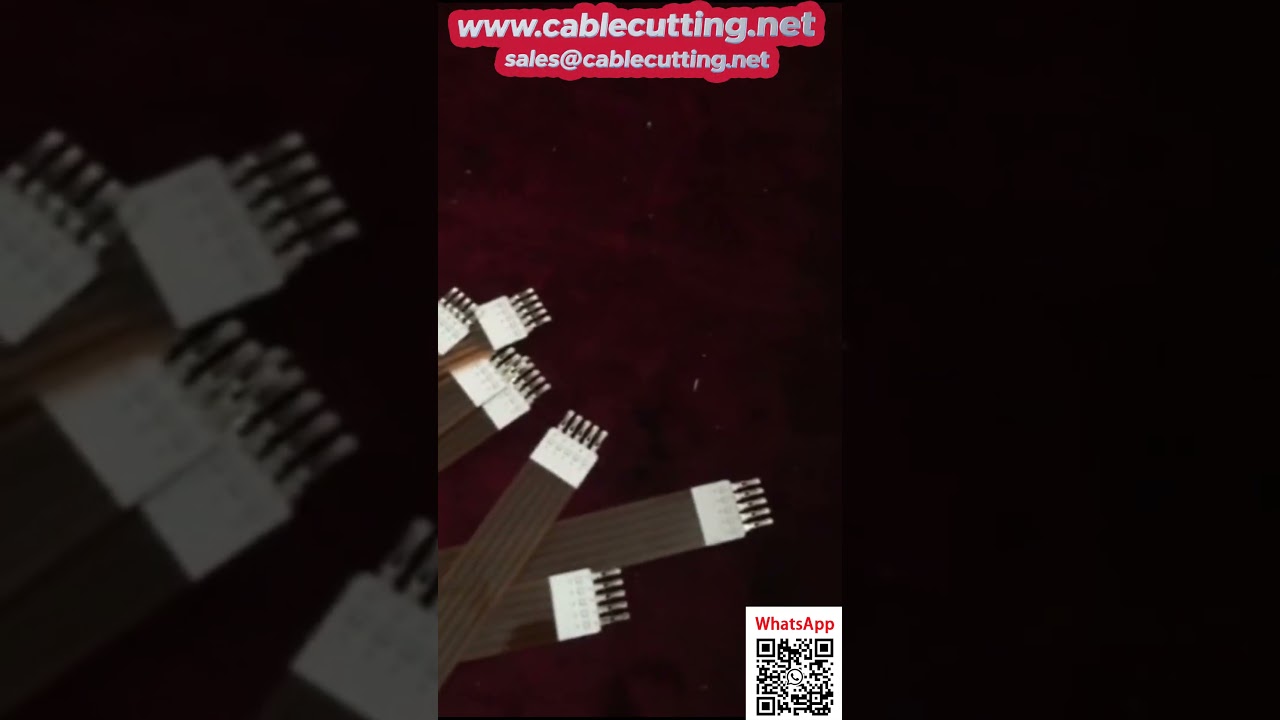Efektivní a snadno ovladatelný lis pro krimpování plochých kabelů – perforace a krimpování