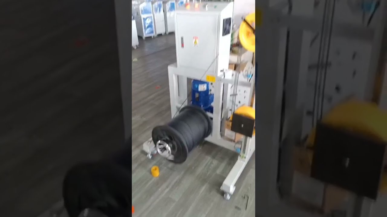 Automatický stroj pro počítání metrů, traverzování, stříhání a navíjení elektrických drátů a kabelů #továrna #stroj