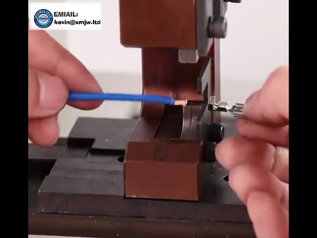 Krimpovací matrice SM-VH3-96 a ZH1-25 pro automatické krimpovací stroje – nože a formy