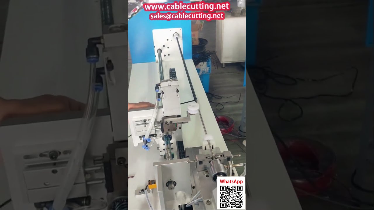 Automatické stroje na řadové ukládání a navíjení pružinového drátu na zakázku