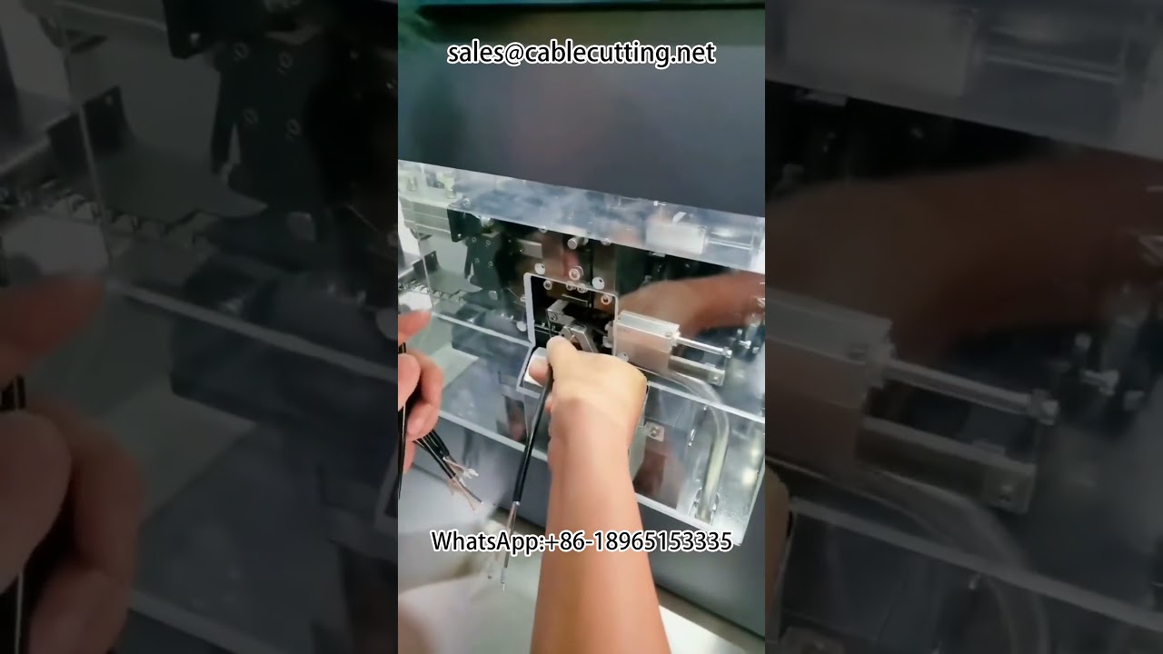 Automatické odizolování a krimpování vodotěsných konektorů | Stroj pro průmyslovou automatizaci