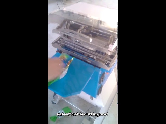 Stroj na uzavírání sáčků s twist ties a plastovými svorkami – automatické balení pečiva