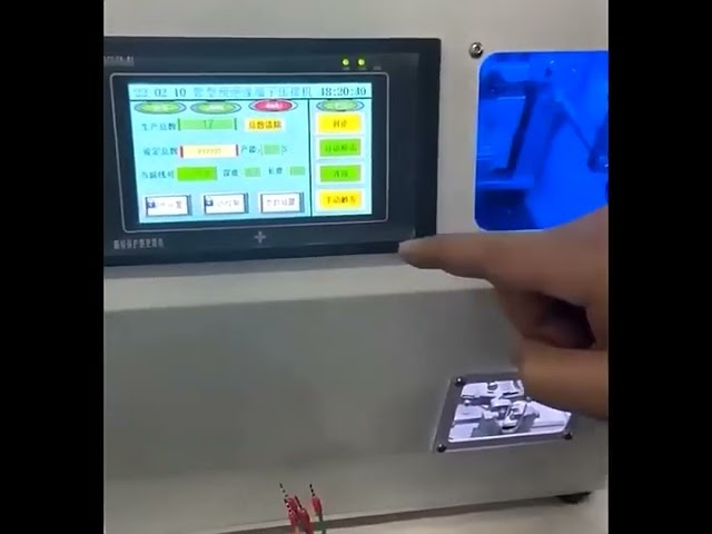 Automatický krimpovací stroj na izolované koncovky kabelů a vodičů #stroj #automobil #diy