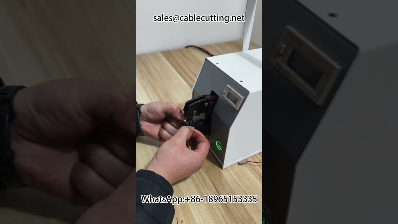Elektrický krimpovací stroj pro malé terminály – přesné krimpování drátů 0–14 AWG