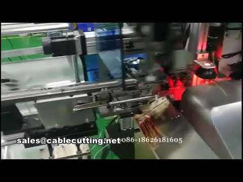 Automatický stroj na odizolování, kroucení, pájení, krimpování a osazování konektorů