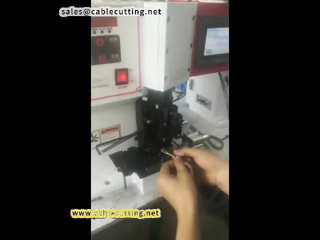 Automatický stroj na odizolování a krimpování jednožilových kabelů – zvýšte efektivitu výroby