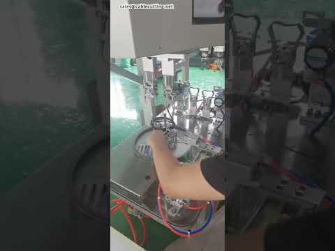 Stroj na kruhové dvojité vázání HDMI kabelů – profesionální instalace na místě #továrna #stroj
