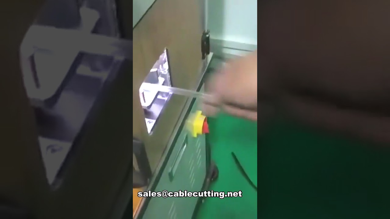 Automatický stroj na opletení a provlékání drátů a kabelů