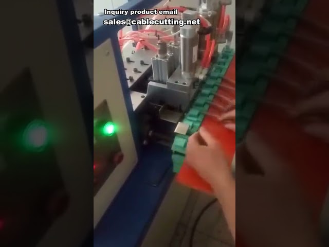 Stroj na odizolování a kroucení kabelů | 3-vodičové a napájecí kabely