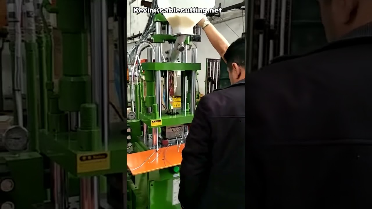 Vertikální vstřikovací lis na olověné plomby – automatizovaná výroba plomb