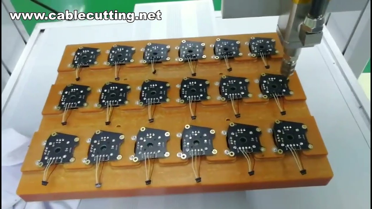 CNC a robotický dávkovač lepidla – přesné dávkování pro automatizovanou montáž