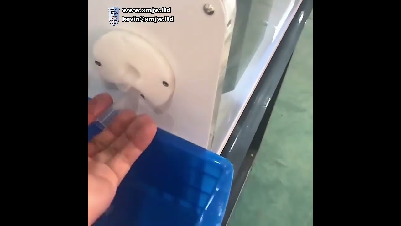Automatický vysoce přesný rotační řezací stroj na PC a PE trubky