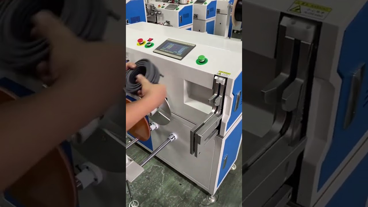 Přesný navíječ drátu s rychlovazným mechanismem – ideální pro převíjení a balení různých materiálů