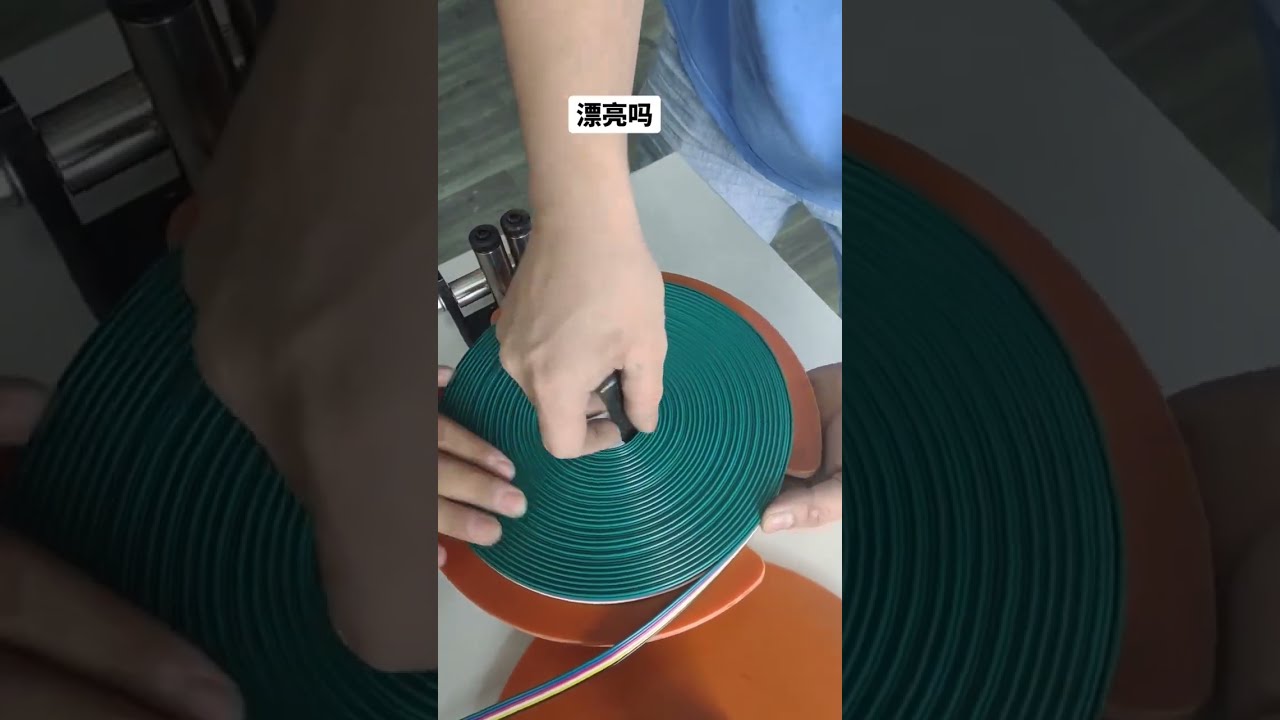 Datové kabely a dráty – stroj na odizolování kabelů #továrna #automobil #DIY