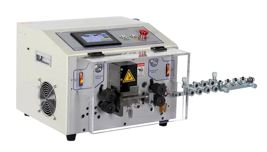 Dvouvrstvé odizolování a stříhání kulatých opláštěných vodičů WPM-YHT3