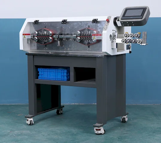 Vysoce výkonný stroj na stříhání a odizolování velkých kabelů WPM-30-300 - Automatický stroj na odizolování vodičů