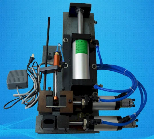 Pneumatický stroj na odizolování vodičů, Pro jednotka WPM-310